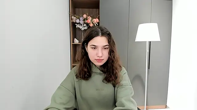 Snapshot of AmmieGerber chatting on 8, 10, 2025 AmmieGerber online show from 8, 10, 2025