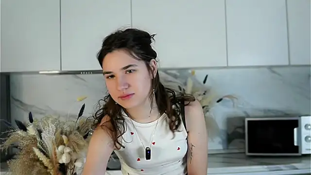 Snapshot of AmmieGerber chatting on 22, 10, 2025 AmmieGerber online show from 22, 10, 2025