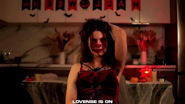 Snapshot of AmmieGerber chatting on 31, 10, 2025 AmmieGerber online show from 31, 10, 2025