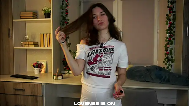 Snapshot of AmmieGerber chatting on 29, 11, 2025 AmmieGerber online show from 29, 11, 2025