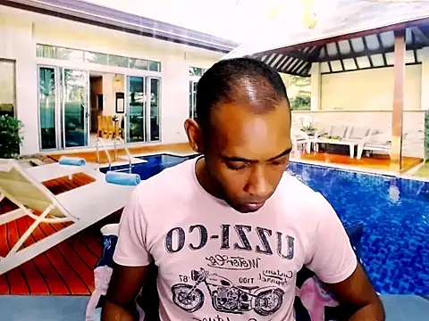 Snapshot of IndianMagicMike chatting on 26, 10, 2025 IndianMagicMike online show from 26, 10, 2025