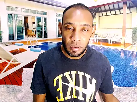 Snapshot of IndianMagicMike chatting on 17, 12, 2025 IndianMagicMike online show from 17, 12, 2025