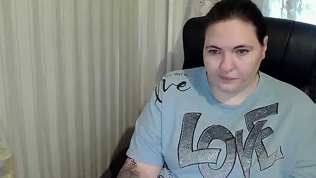XLisaBlueXs  online show from 17, 10, 2025