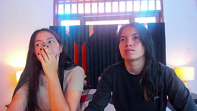 Snapshot of Sofy_and_Mia chatting on 11, 10, 2025 Sofy and Mia online show from 11, 10, 2025