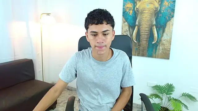 Snapshot of Alancum7 chatting on 23, 10, 2025 Alancum7 online show from 23, 10, 2025