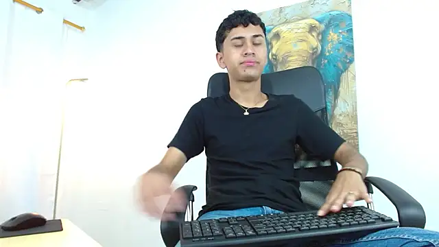 Snapshot of Alancum7 chatting on 7, 11, 2025 Alancum7 online show from 7, 11, 2025