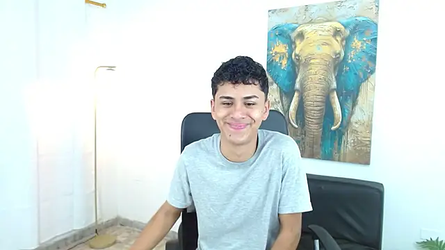 Snapshot of Alancum7 chatting on 8, 11, 2025 Alancum7 online show from 8, 11, 2025