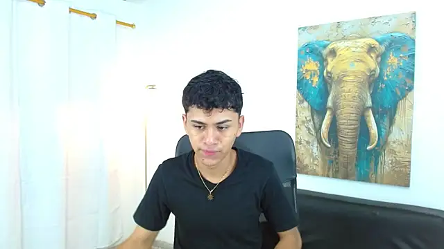 Snapshot of Alancum7 chatting on 13, 11, 2025 Alancum7 online show from 13, 11, 2025