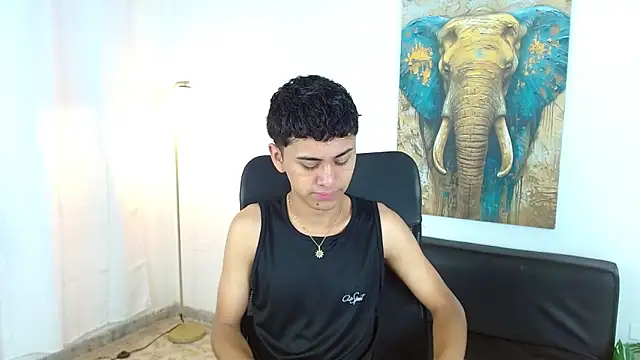 Snapshot of Alancum7 chatting on 14, 11, 2025 Alancum7 online show from 14, 11, 2025