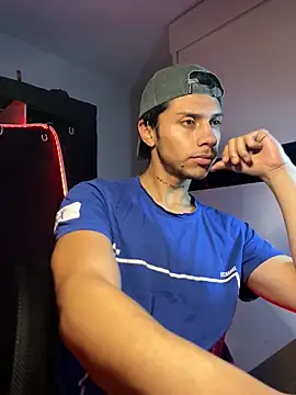 Snapshot of ErosDominant chatting on 19, 10, 2025 ErosDominant online show from 19, 10, 2025