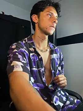 Snapshot of ErosDominant chatting on 25, 10, 2025 ErosDominant online show from 25, 10, 2025