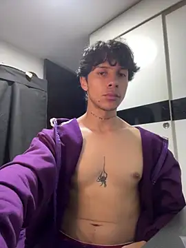 Snapshot of ErosDominant chatting on 5, 12, 2025 ErosDominant online show from 5, 12, 2025