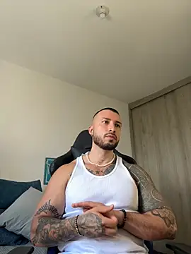 Snapshot of Dave-Max01 chatting on 9, 11, 2025 Dave-Max01 online show from 9, 11, 2025