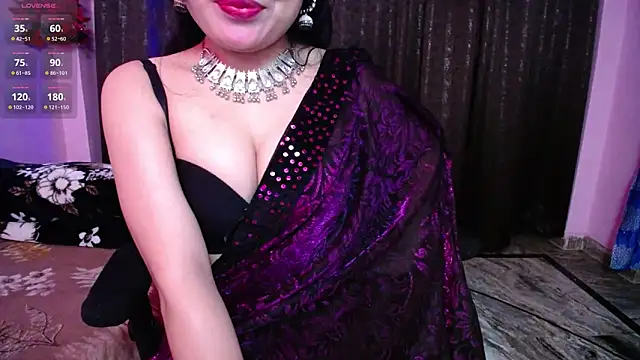 Hot Hazel online show from 5, 2, 2026