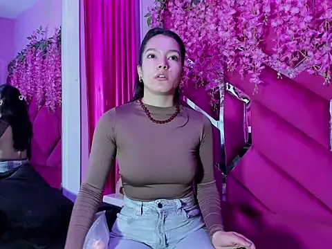 Gisell Squirt  online show from 21, 3, 2026