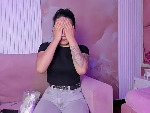 Gisell Squirt  online show from 5, 4, 2026