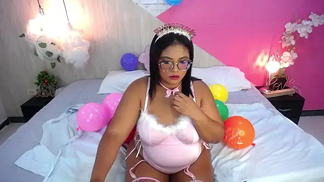 hannahjackson  online show from 26, 10, 2025