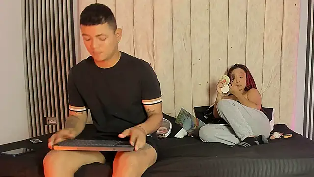 Snapshot of dante_and_kiara chatting on 5, 11, 2025 dante and kiara online show from 5, 11, 2025