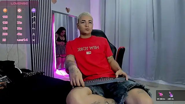 Snapshot of dante_and_kiara chatting on 30, 11, 2025 dante and kiara online show from 30, 11, 2025