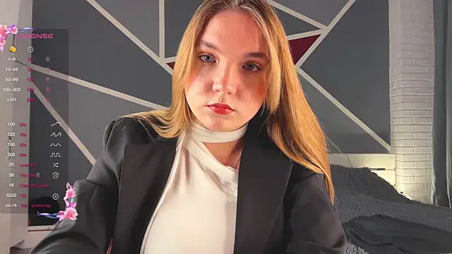 Snapshot of RebeccaEglitis chatting on 15, 12, 2025 RebeccaEglitis online show from 15, 12, 2025