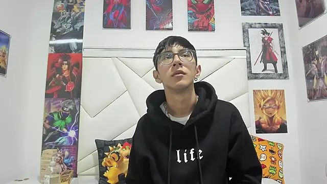 Snapshot of TWINK_JOSS chatting on 15, 10, 2025 TWINK JOSS online show from 15, 10, 2025