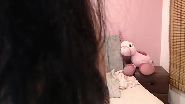 Snapshot of PaulinaColeman chatting on 8, 10, 2025 PaulinaColeman online show from 8, 10, 2025