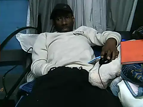Snapshot of Toyboya6 chatting on 7, 7, 2026 Toyboya6 online show from 7, 7, 2026