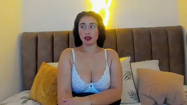 Amara18   online show from 6, 11, 2025