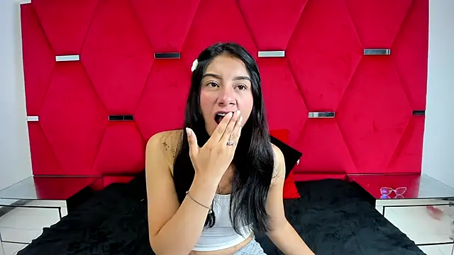 Snapshot of Mia_clark18 chatting on 19, 11, 2025 Mia clark18 online show from 19, 11, 2025