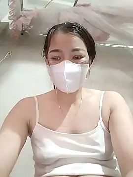 Snapshot of ladzy_sexy chatting on 2, 11, 2025 ladzy sexy online show from 2, 11, 2025