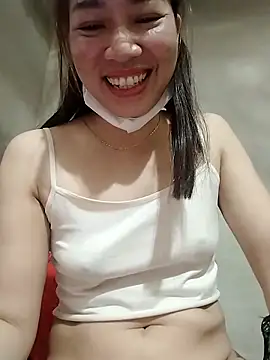 Snapshot of ladzy_sexy chatting on 21, 11, 2025 ladzy sexy online show from 21, 11, 2025