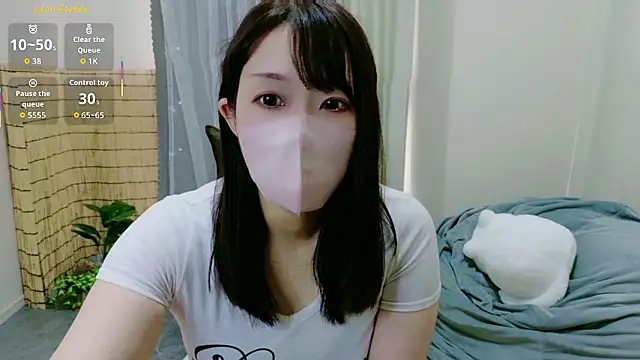 Natsumi-chan online show from 12, 10, 2025
