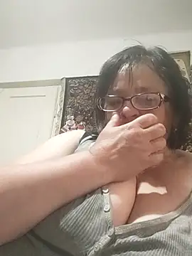 Snapshot of MilaCold5443 chatting on 3, 6, 2026 MilaCold5443 online show from 3, 6, 2026