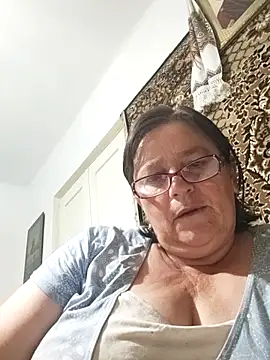 Snapshot of MilaCold5443 chatting on 4, 6, 2026 MilaCold5443 online show from 4, 6, 2026