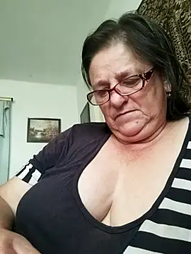Snapshot of MilaCold5443 chatting on 2, 7, 2026 MilaCold5443 online show from 2, 7, 2026