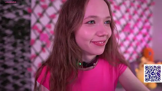 Petite Polly online show from 10, 10, 2025