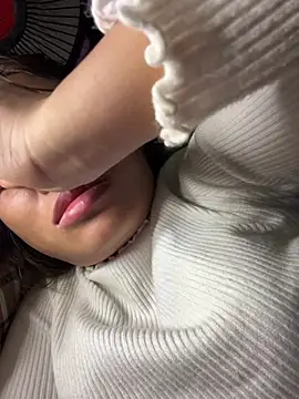 hello-cute online show from 14, 12, 2025