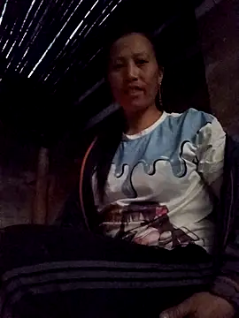 Snapshot of jerry-xx chatting on 15, 12, 2025 jerry-xx online show from 15, 12, 2025