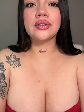 dulcemarianh  online show from 10, 4, 2026