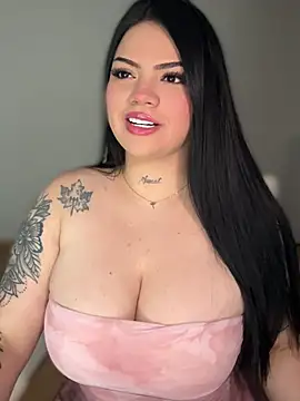 Snapshot of dulcemarianh_ chatting on 2, 5, 2026 dulcemarianh online show from 2, 5, 2026