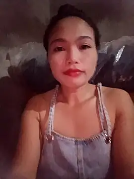 Snapshot of Rabbit-small chatting on 14, 10, 2025 Rabbit-small online show from 14, 10, 2025