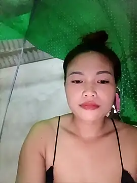 Snapshot of Rabbit-small chatting on 16, 10, 2025 Rabbit-small online show from 16, 10, 2025