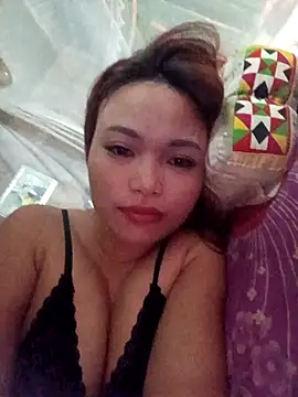 Snapshot of Rabbit-small chatting on 6, 11, 2025 Rabbit-small online show from 6, 11, 2025