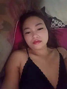 Snapshot of Rabbit-small chatting on 16, 11, 2025 Rabbit-small online show from 16, 11, 2025