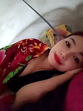 Snapshot of Rabbit-small chatting on 18, 11, 2025 Rabbit-small online show from 18, 11, 2025