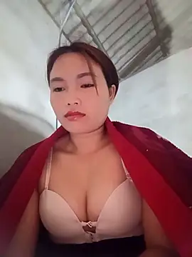 Snapshot of Rabbit-small chatting on 21, 11, 2025 Rabbit-small online show from 21, 11, 2025