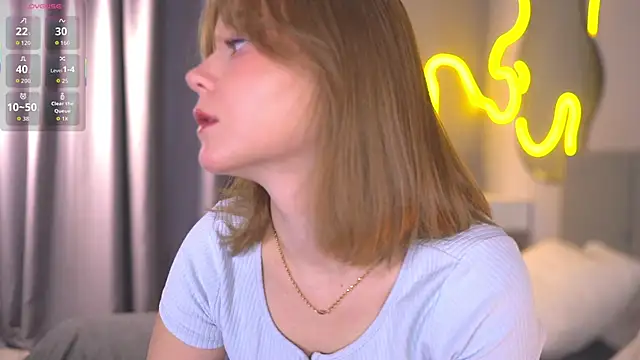 lorapalmerry online show from 30, 10, 2025