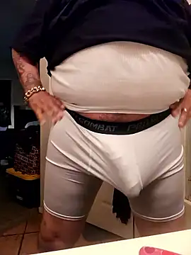 Snapshot of B1GLO chatting on 7, 1, 2026 B1GLO online show from 7, 1, 2026