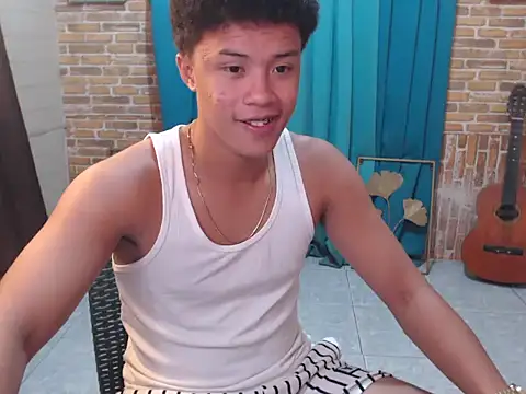 Snapshot of ur_naughtyboy_patrick chatting on 4, 12, 2025 ur naughtyboy patrick online show from 4, 12, 2025