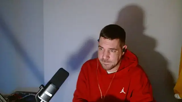 Snapshot of chibrax918 chatting on 15, 12, 2025 chibrax918 online show from 15, 12, 2025